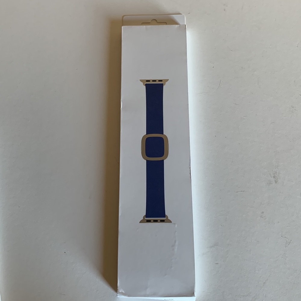 Apple Leather Wisteria Modern Buckle for Apple Watch 41mm - Picture 14 of 16